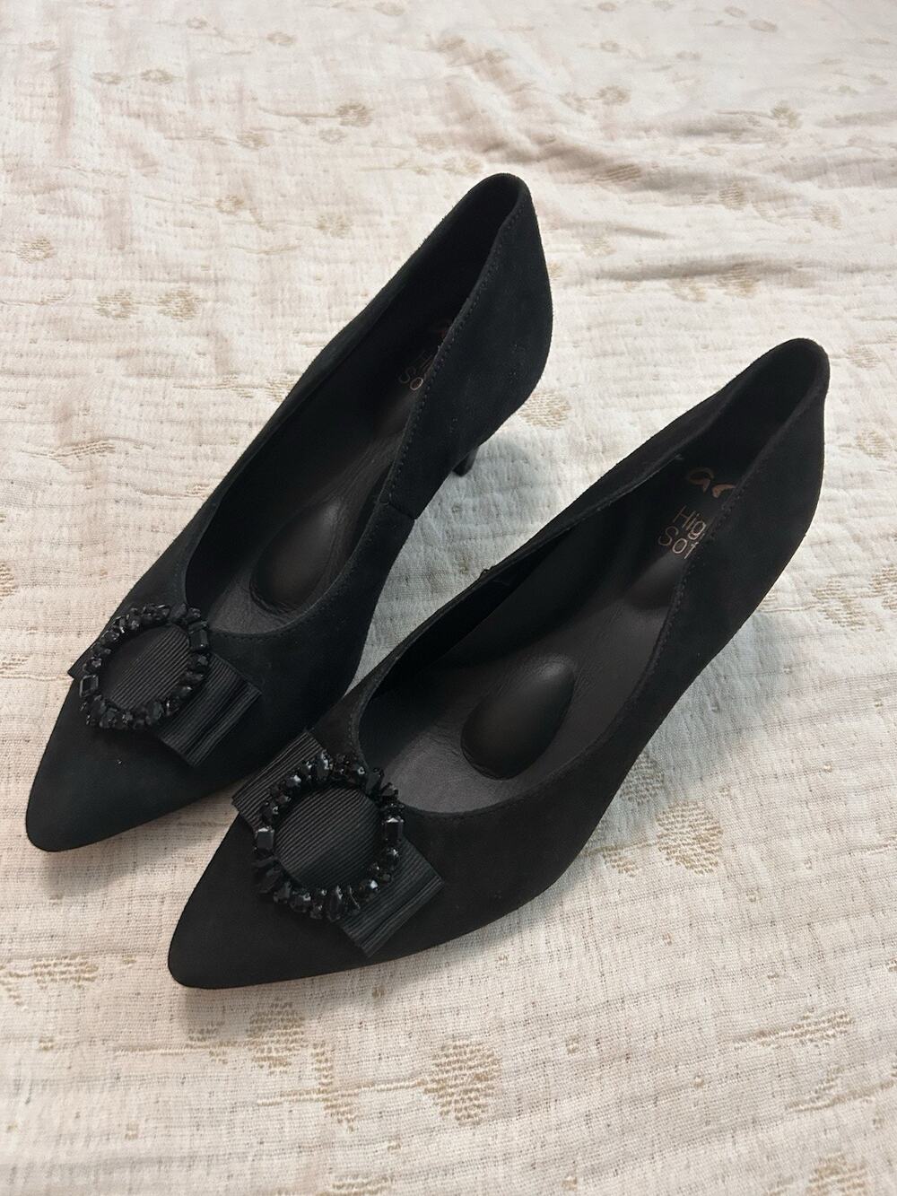 ARA Taylor High Soft Black Suede Beaded Bow Pump Women's Shoes Size 9